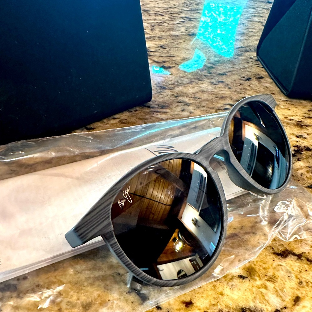 Maui Jim Sunglasses (New, Unworn)